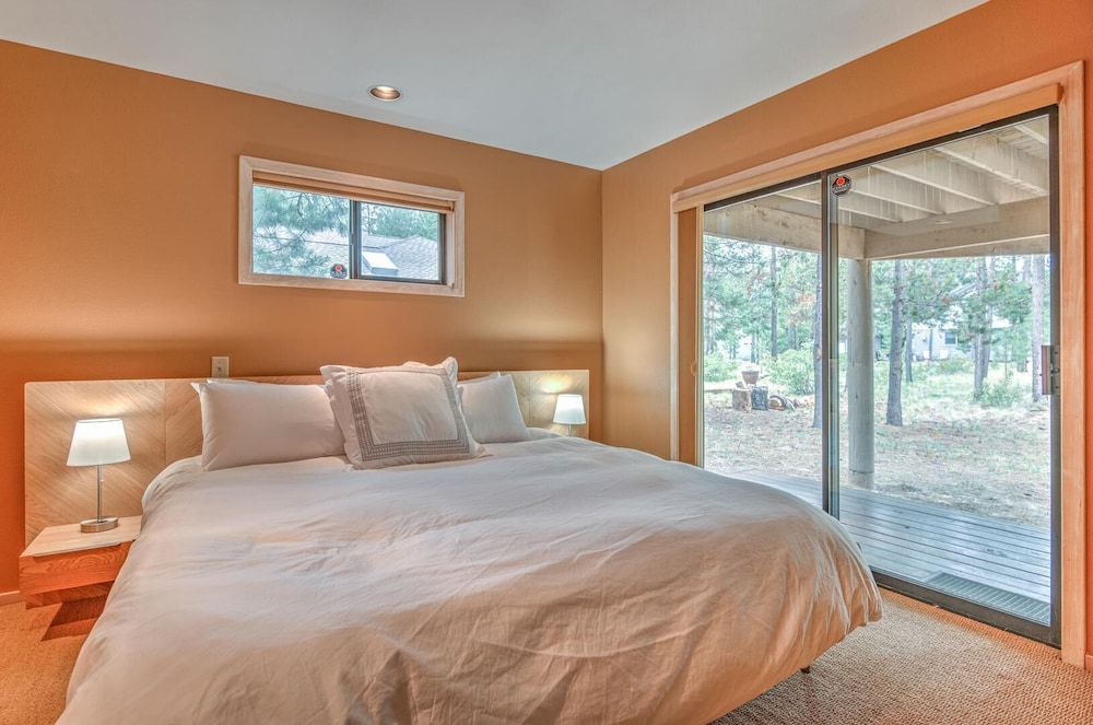House, Multiple Beds (Rocky Mountain - Unit 9)