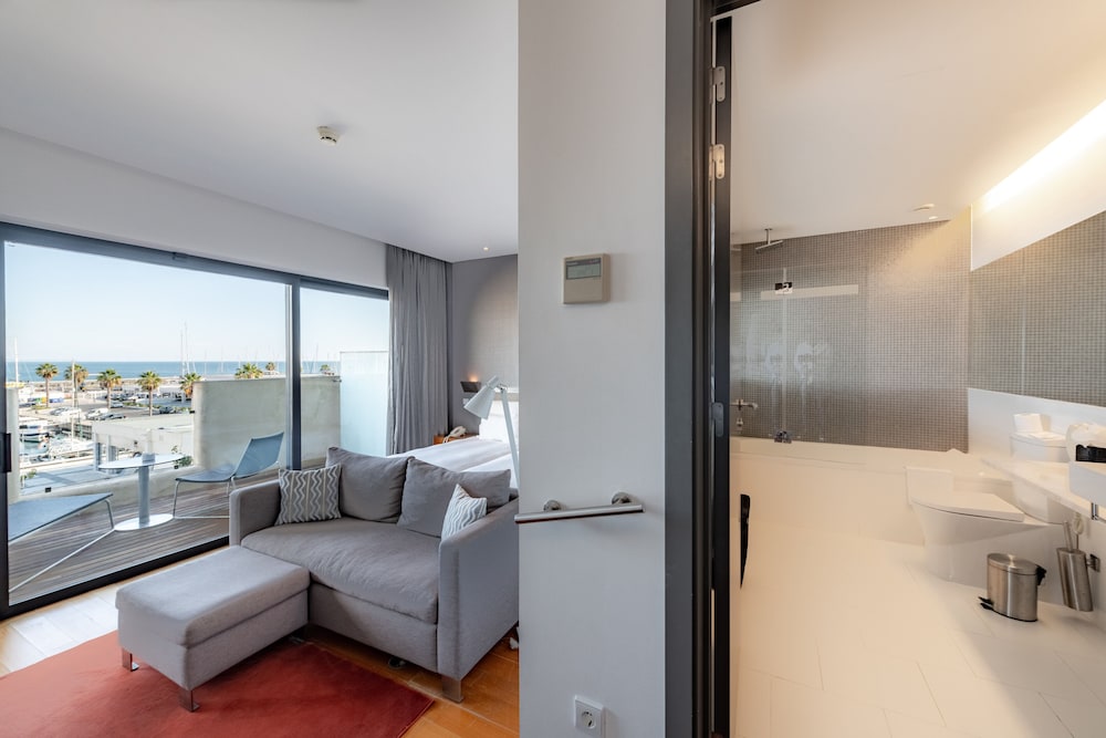 Superior Room, Marina View - Photo 3