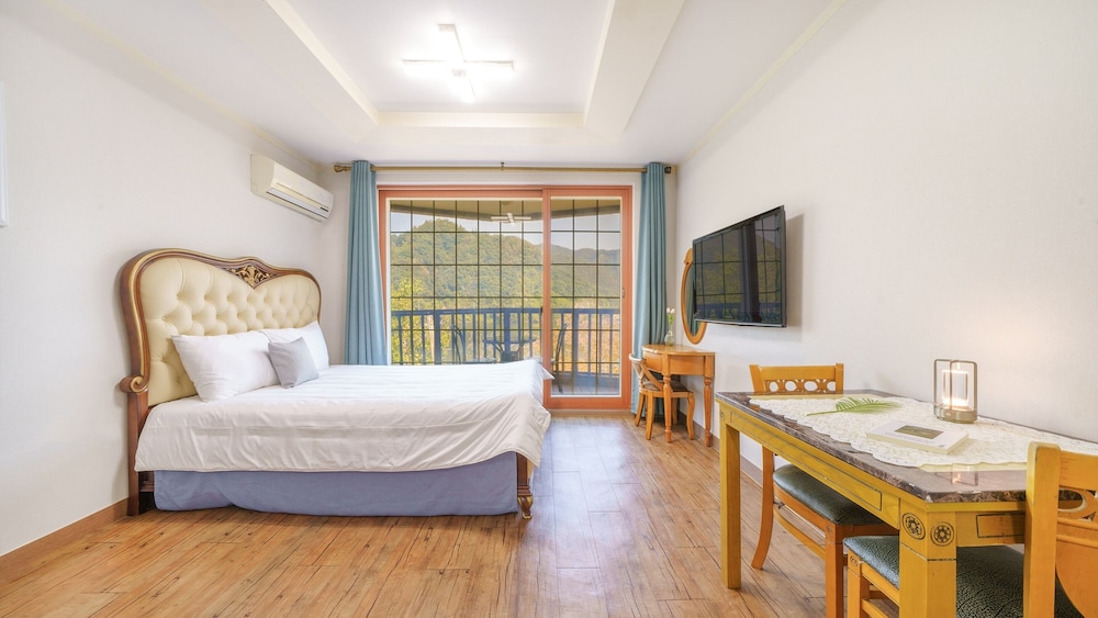 Basic Room, 1 Bedroom (Hosoobit(river view)) - Photo 1