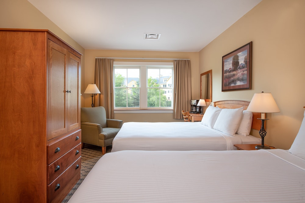 Room, 2 Queen Beds - Photo 5