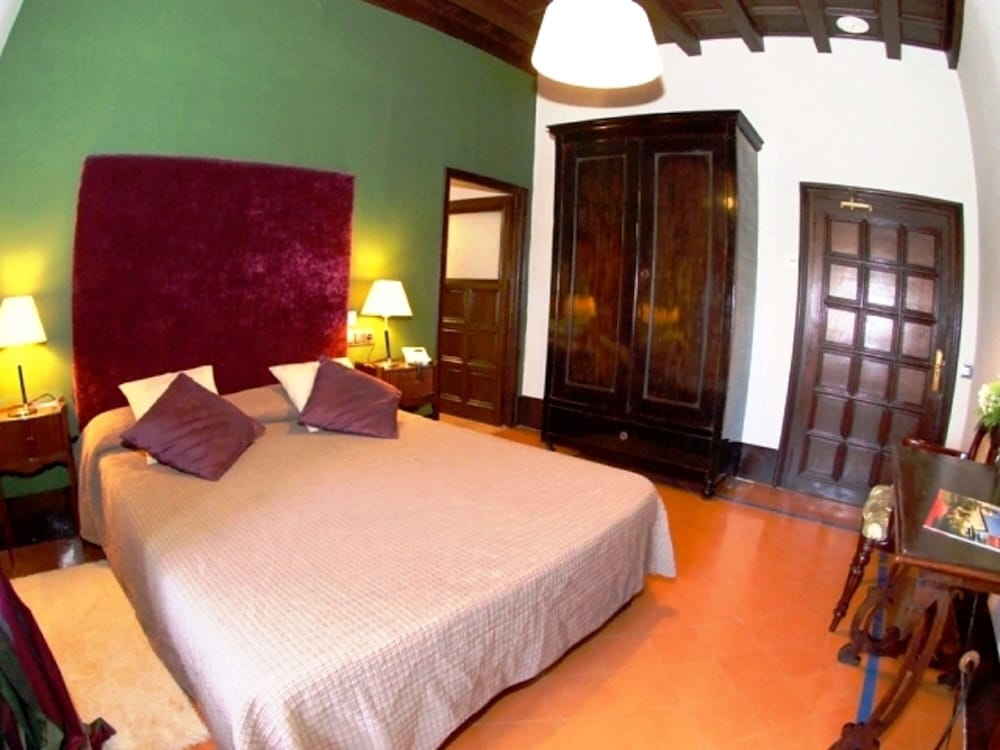 Standard Double Room - Photo 3