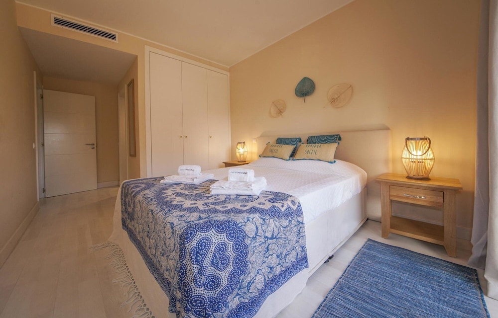 B02 - Fantastic Apartment With Pool Almost on the Sandy Beach, Photo 26