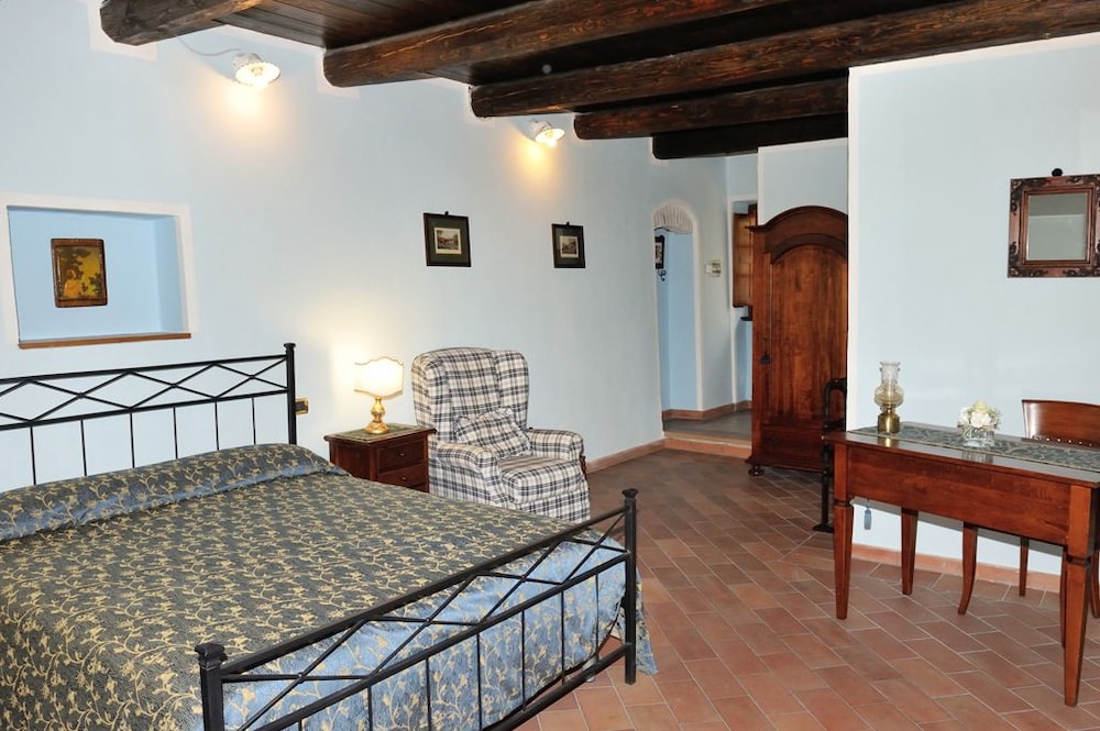 Junior Suite - Photo 1