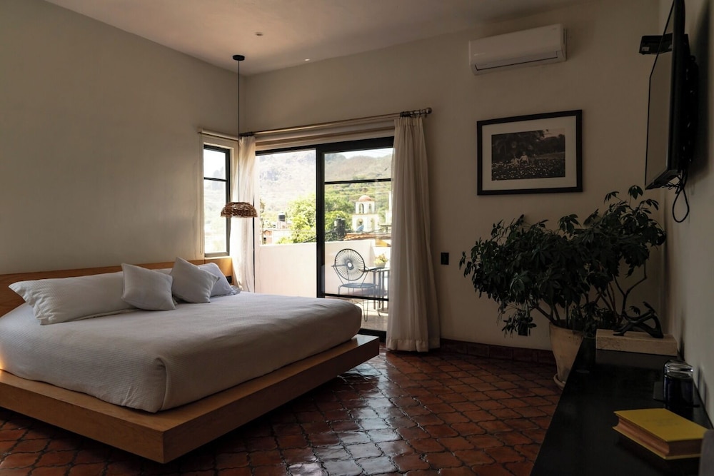 Standard Petit Room with Terrace photo 2