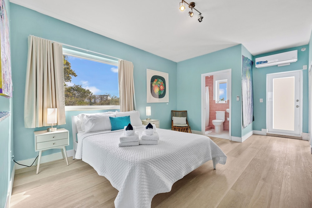Superior Suite, 1 Queen Bed, Terrace, Park View photo 1