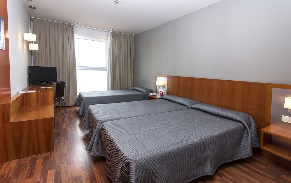 Standard Triple Room - Photo 1