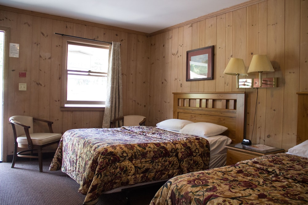 Room, 2 Double Beds photo 2