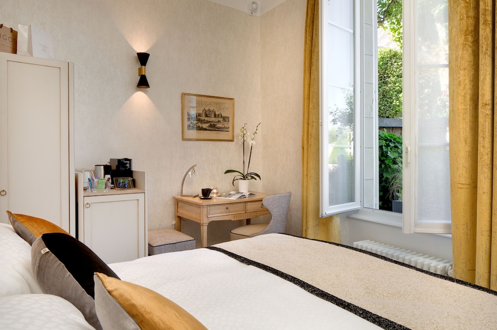Chambre Supérieure (Manoir Ground Floor)