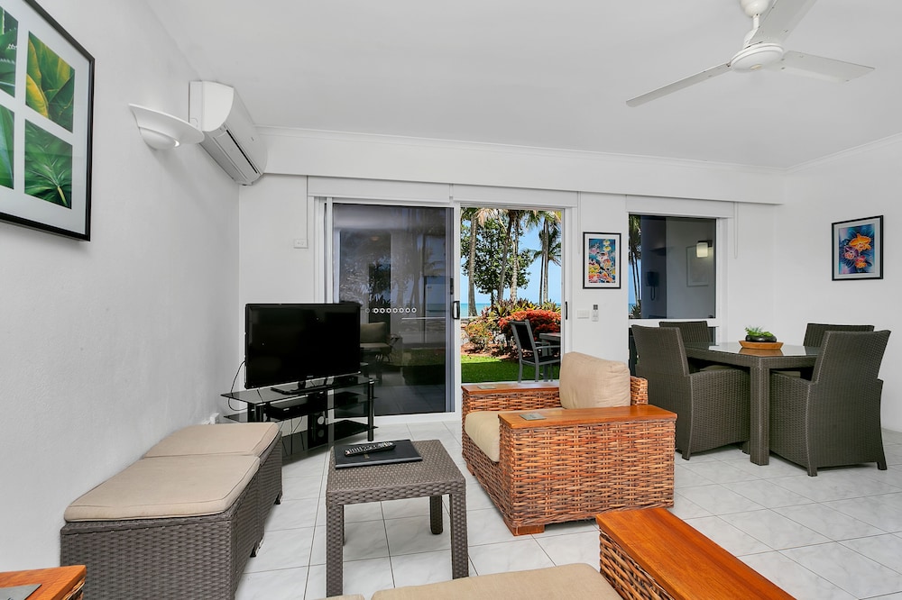 Standard Apartment, 1 Bedroom, Beachside photo 3