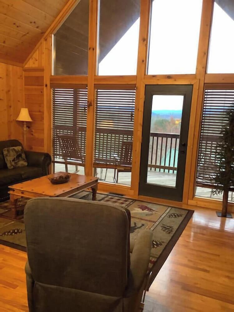 House, Multiple Beds, Patio, Mountain View (American Spirit)