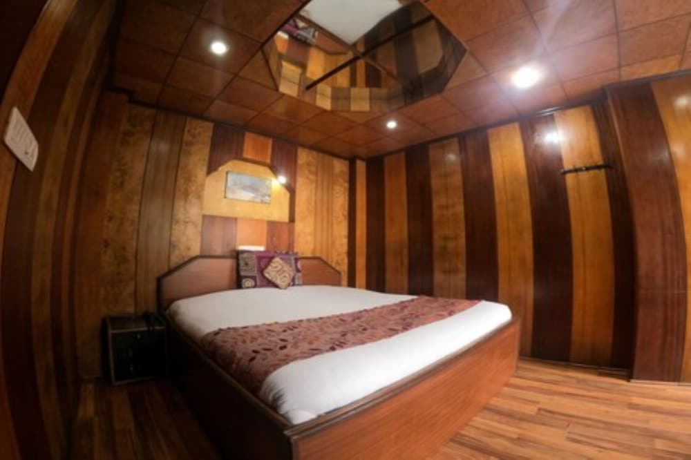 Deluxe Double Room - Photo 1