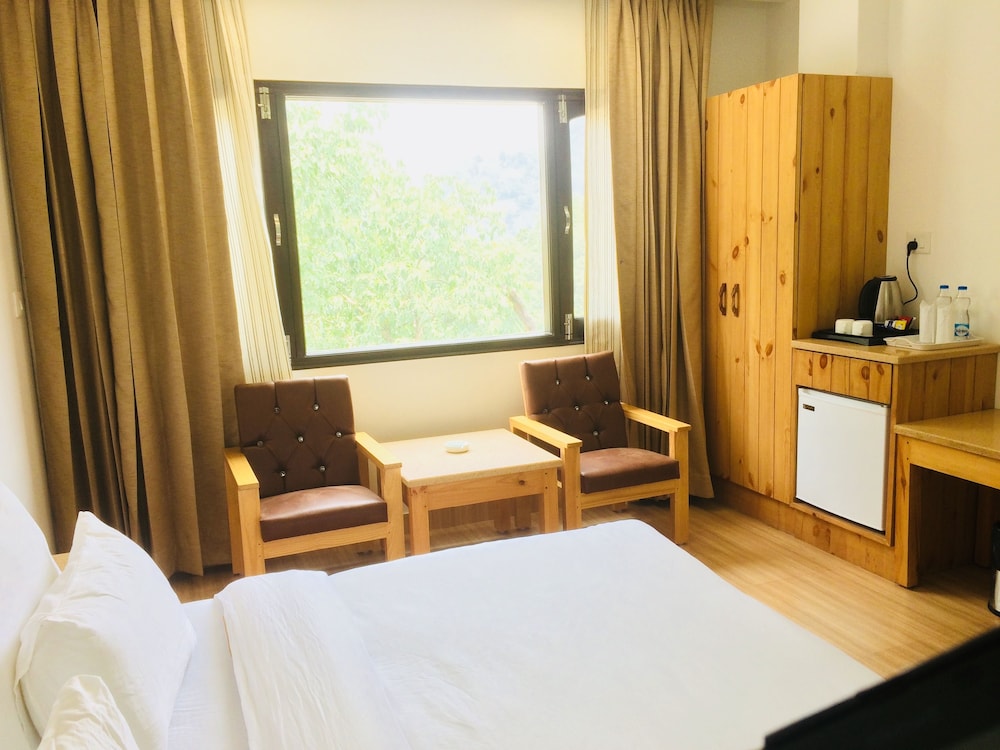 Deluxe Himalayan View Room