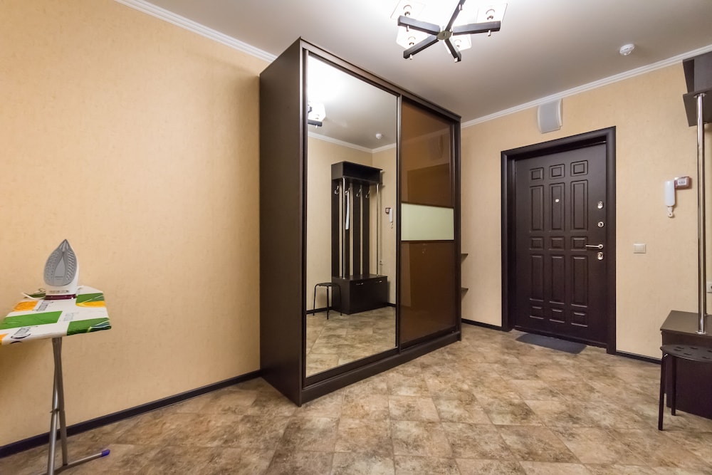 Classic Apartment, Kitchen, Lake View photo 2