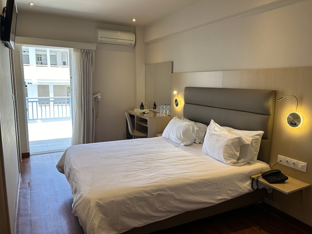 Quadruple Room - Photo 4