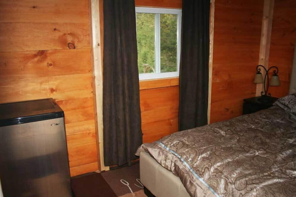 Cabin, 1 Queen Bed photo 2