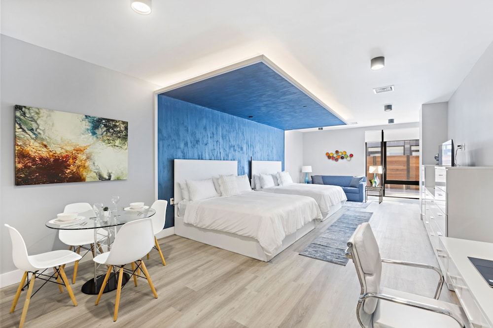 Deluxe Double Room, 2 King Beds