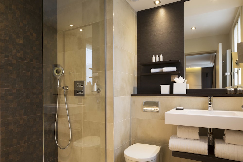 Villa Saxe Eiffel bathroom photo