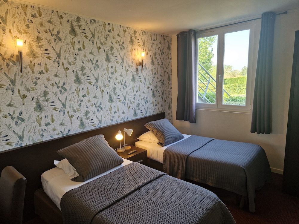 Standard Twin Room photo 3