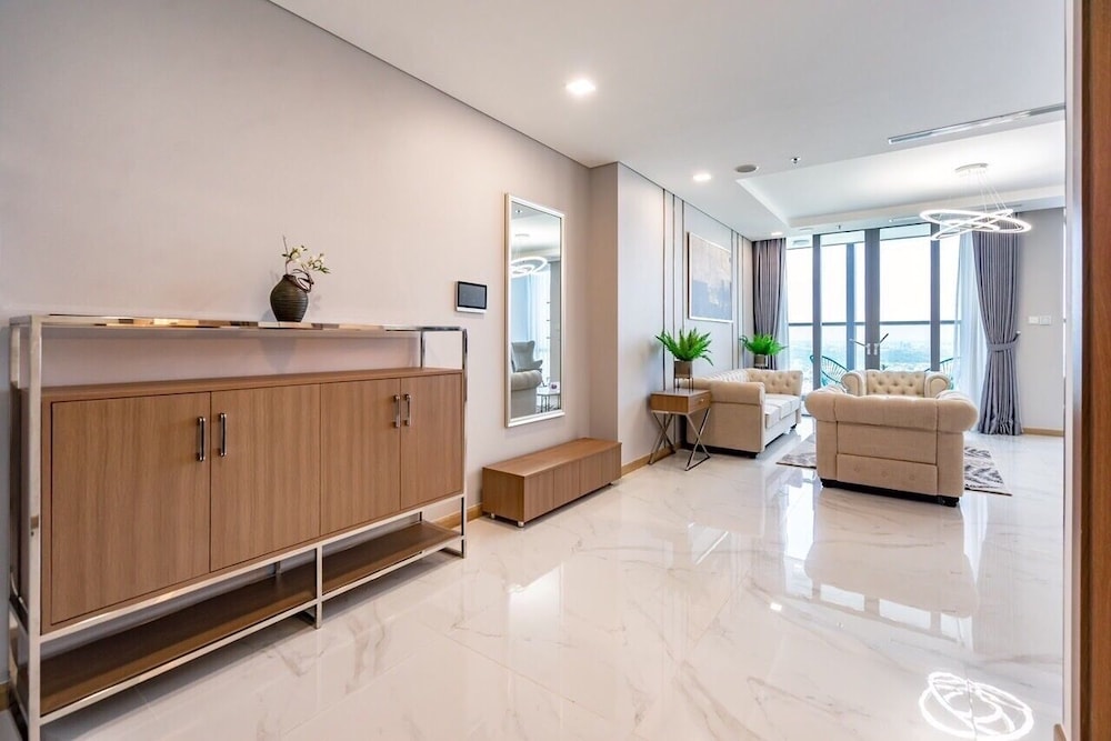Royal Apartment, 3 Bedrooms, Balcony, River View photo 3