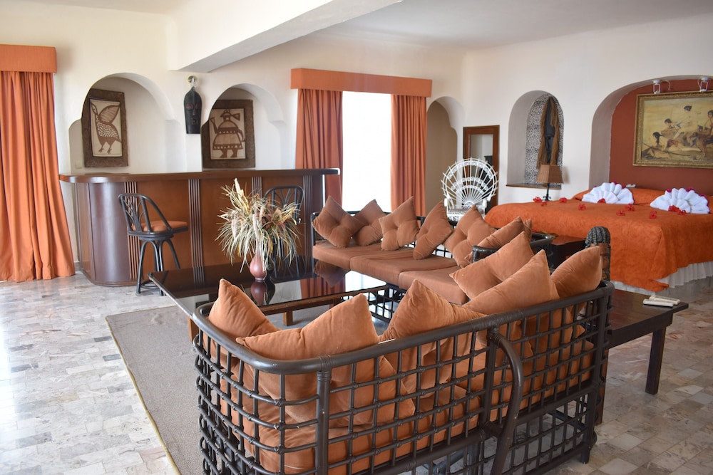 Panoramic Penthouse photo 2