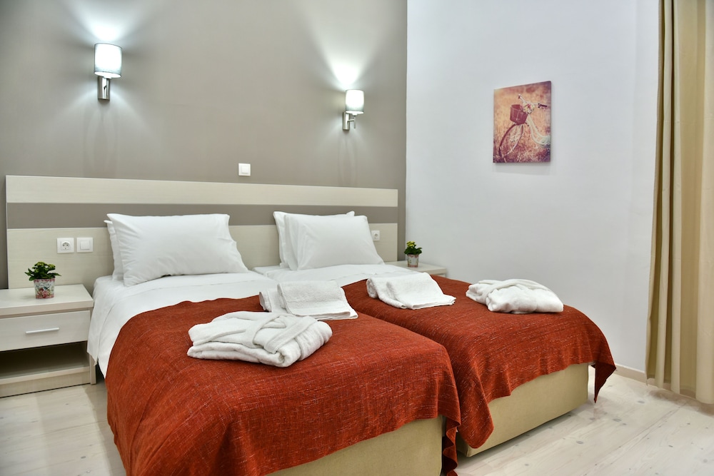 Queen Room With Balcony photo 2