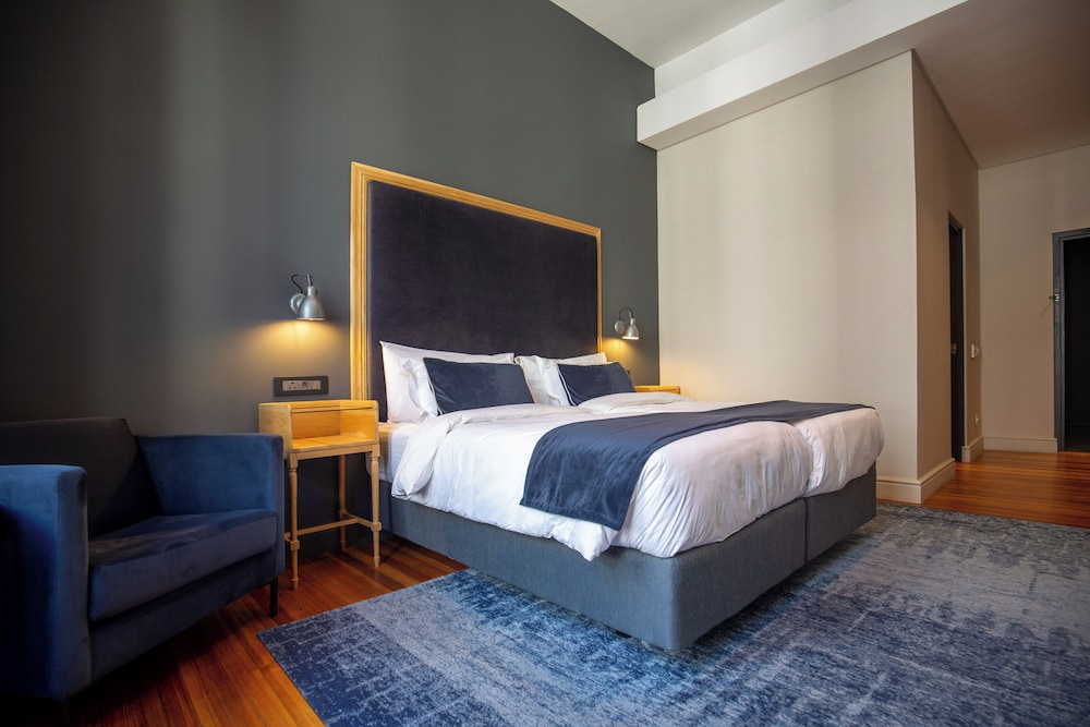 Superior Room - Photo 11