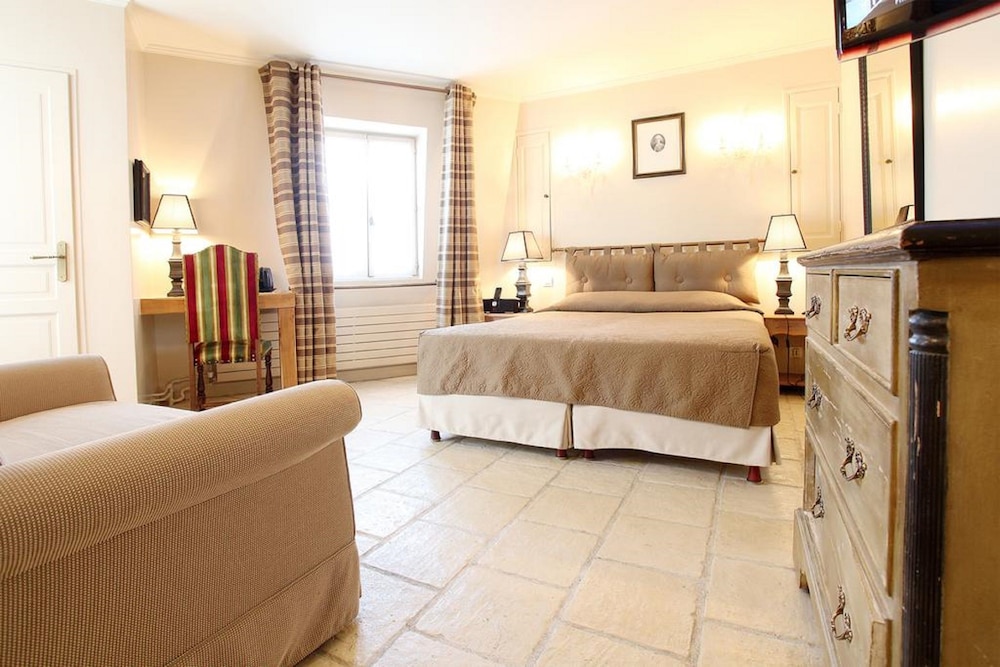 Classic Triple Room, 1 Bedroom thumbnail 5