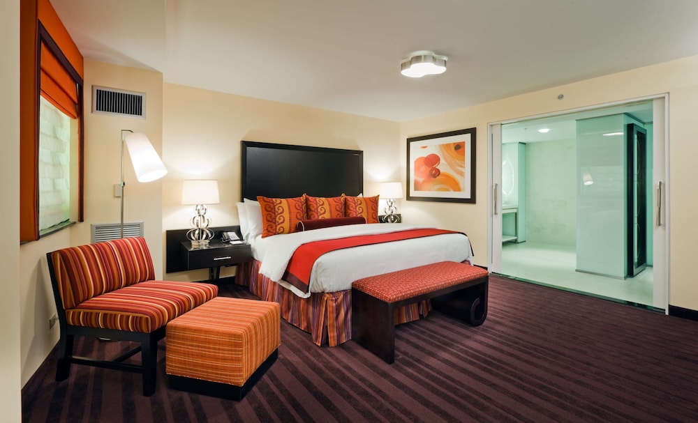 Suite, 1 King Bed (Lapidus) - Photo 4