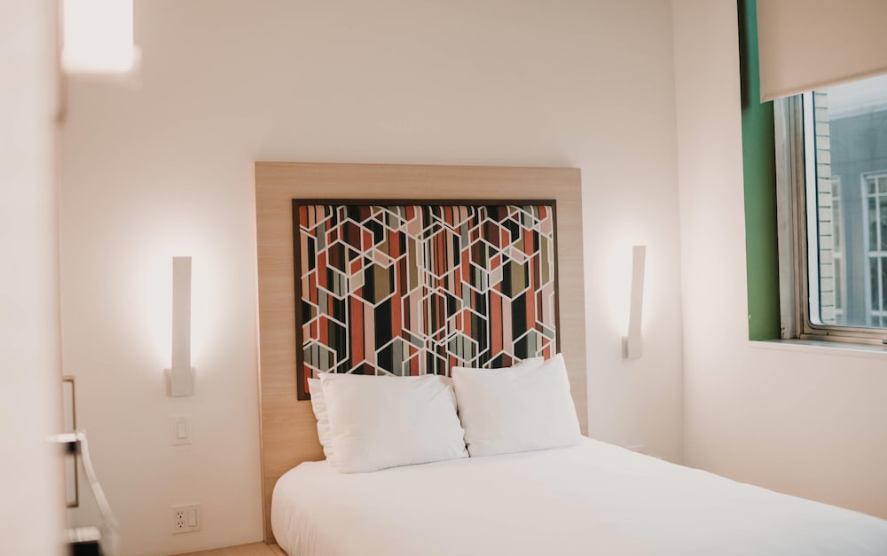 Standard Room, 1 Queen Bed, Non Smoking