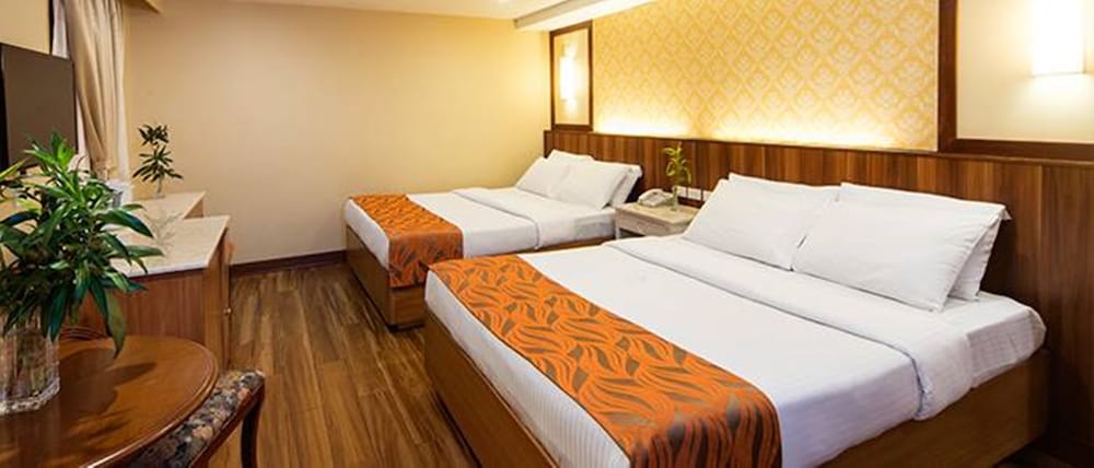 Family Suite, 2 Queen Beds photo 1