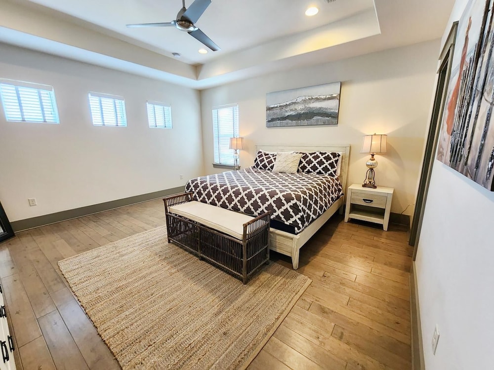 House, Multiple Beds (Shore Thing Getaway) photo 1