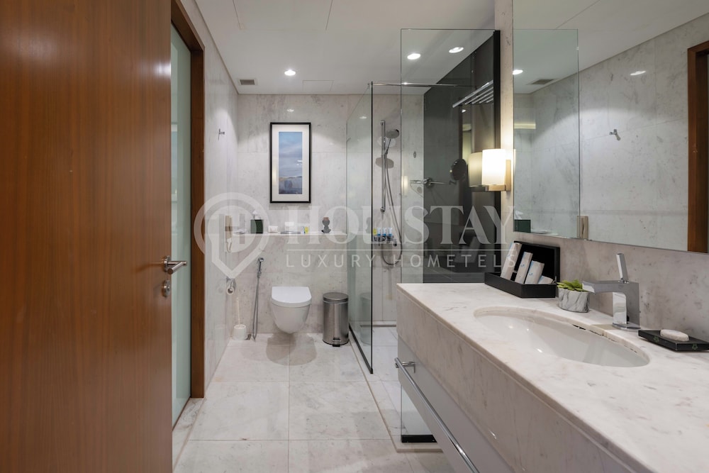 1 bd @downtown , direct access to Dubai mall photo 3