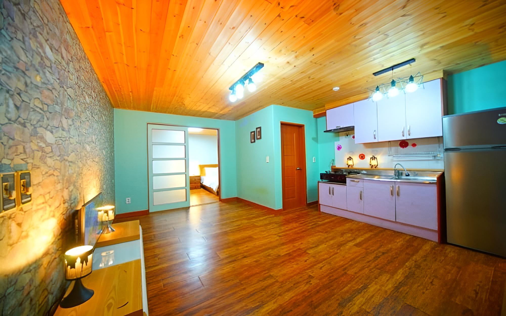 Room (CDong Room102) photo 1