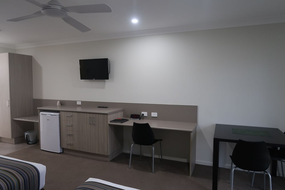 Family Room photo 2