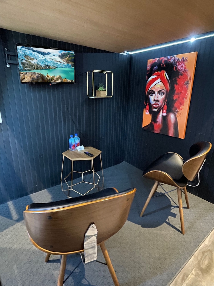 Executive Suite photo 3
