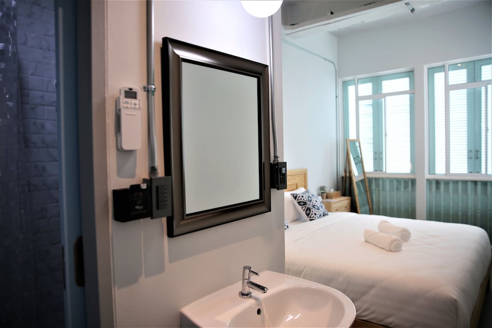 Standard Room - Photo 7