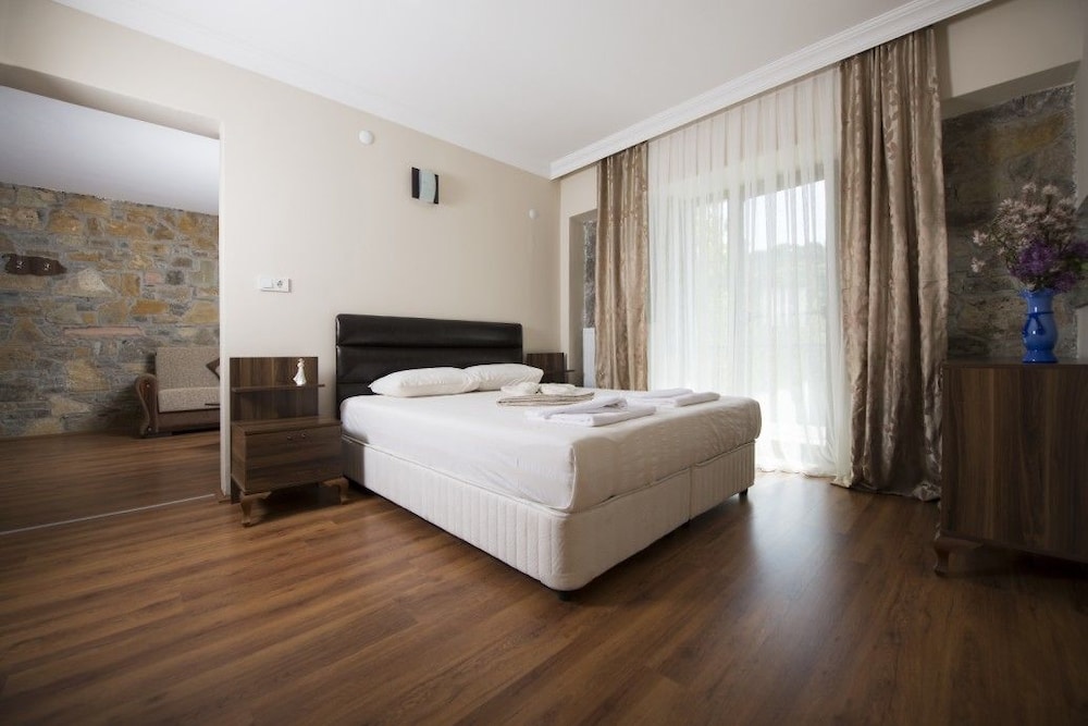 Suite photo 1