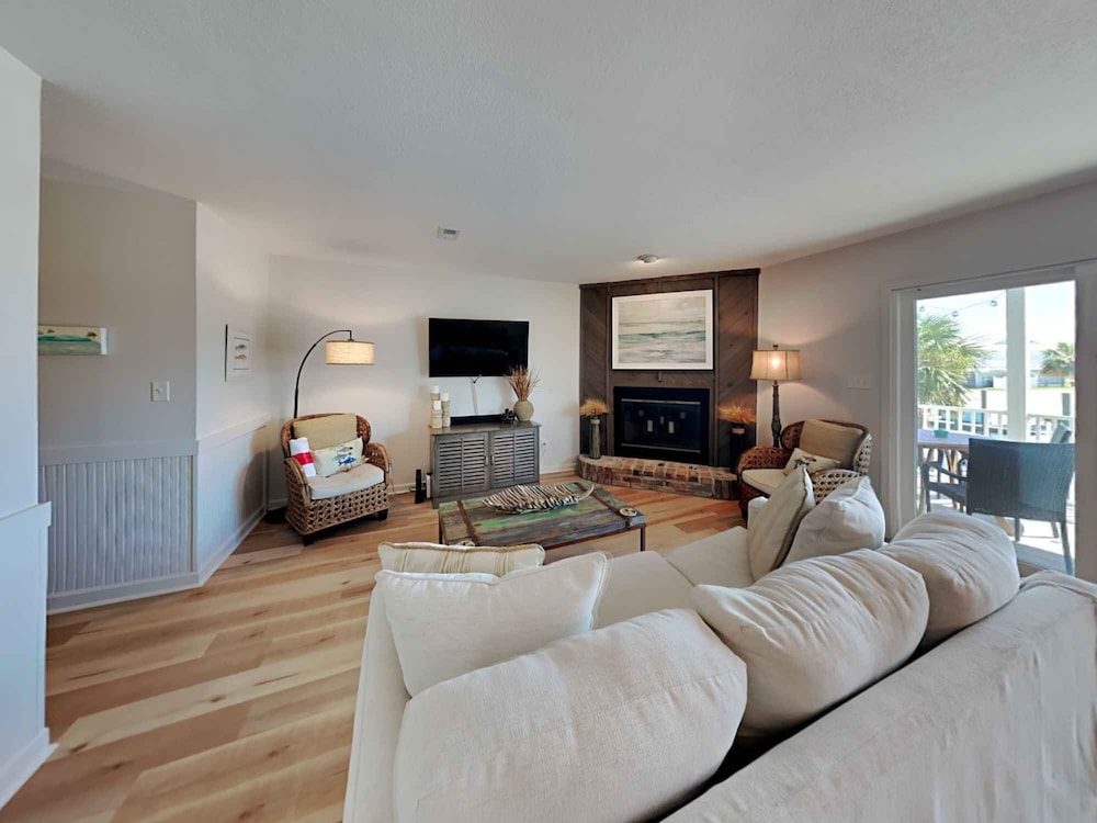 House, Multiple Beds, Balcony photo 3