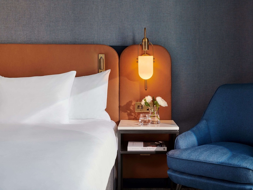Room, 1 King Bed, Park View thumbnail 5