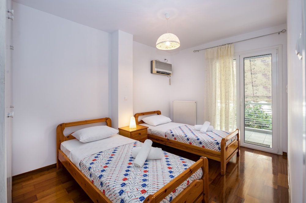 Family Apartment, 2 Bedrooms, Non Smoking, City View photo 1