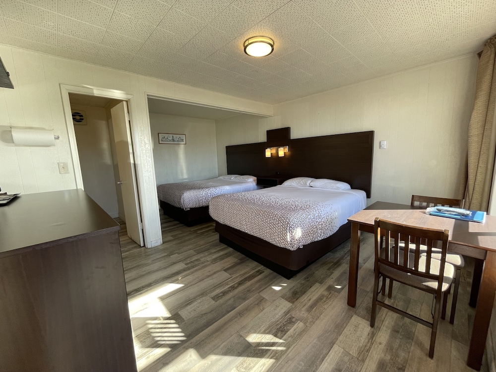 Basic Double Room photo 1