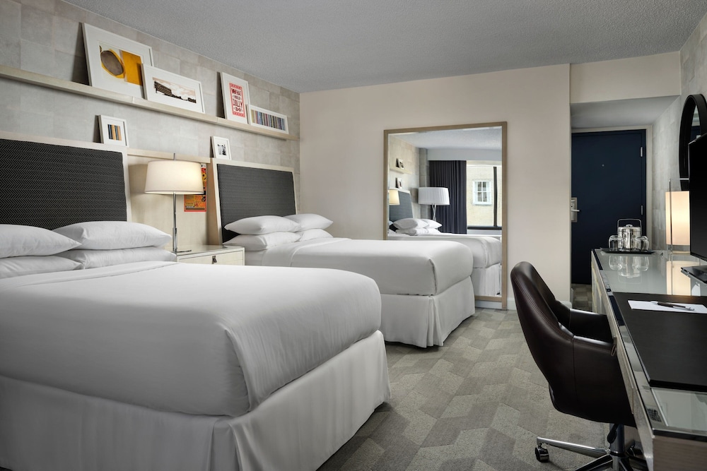 Club Suite, 2 Double Beds - Photo 4