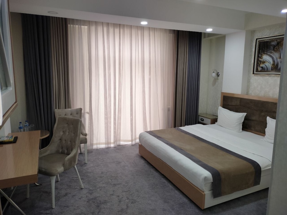 Standard Double Room - Photo 1