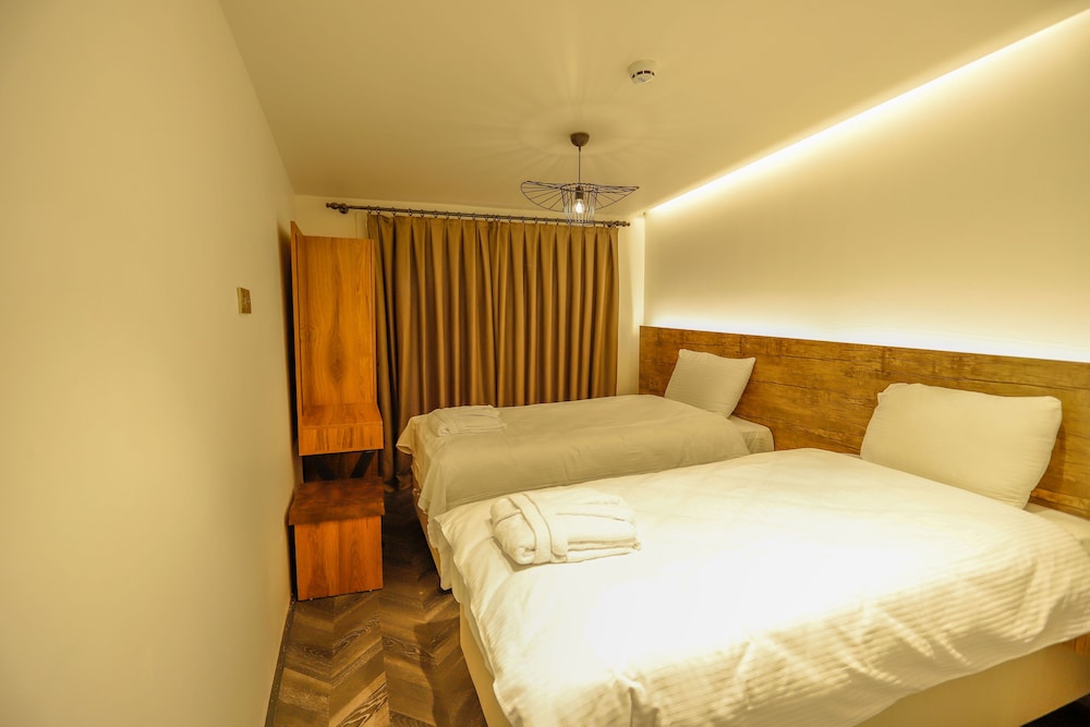 Deluxe Bungalow, 3 Bedrooms, Jetted Tub, Lake View