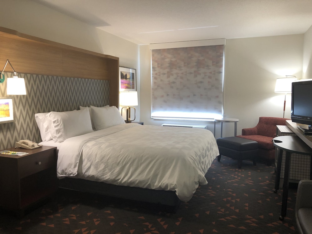 Standard Room, 1 King Bed (Mobility) - Photo 1