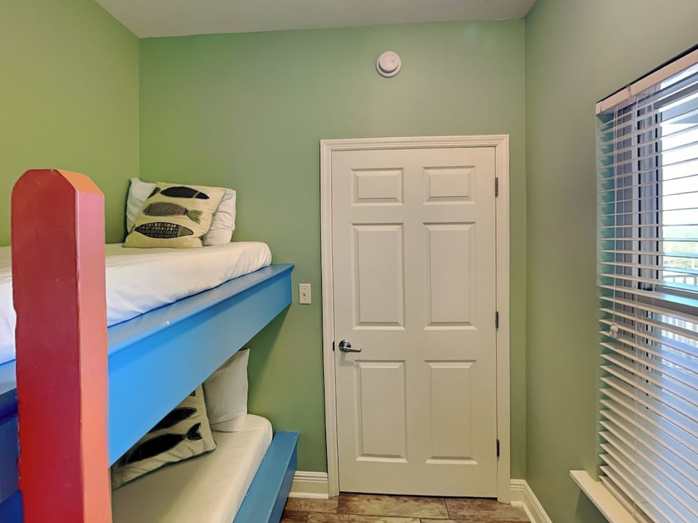 Condo, Multiple Beds, Balcony, Ocean View (#1102 - No Pets)