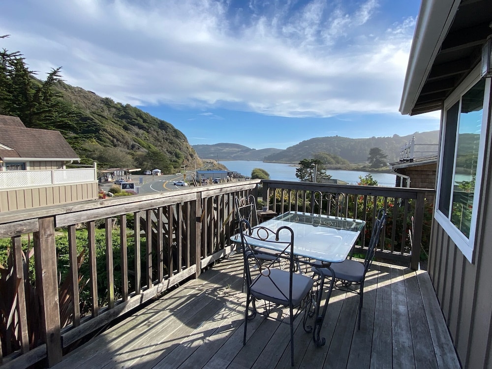 Panoramic Cottage, River View photo 1