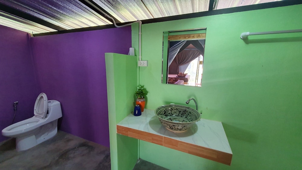 Double Tented Room - Photo 13