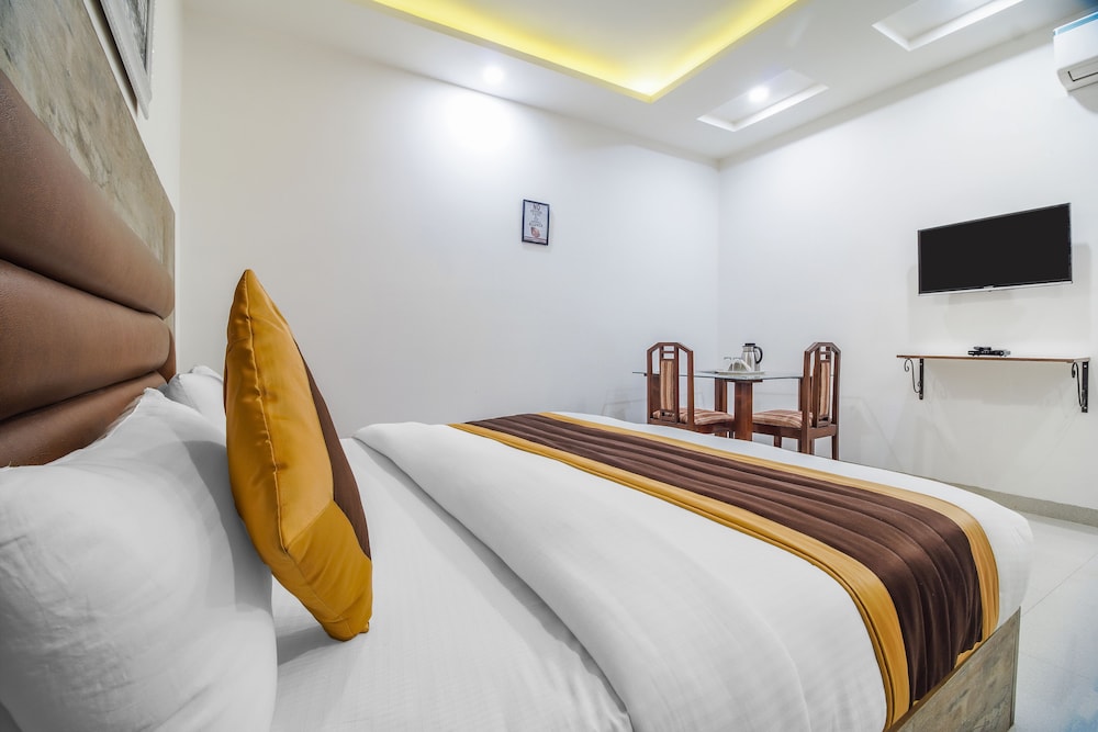 Luxury Suite photo 2