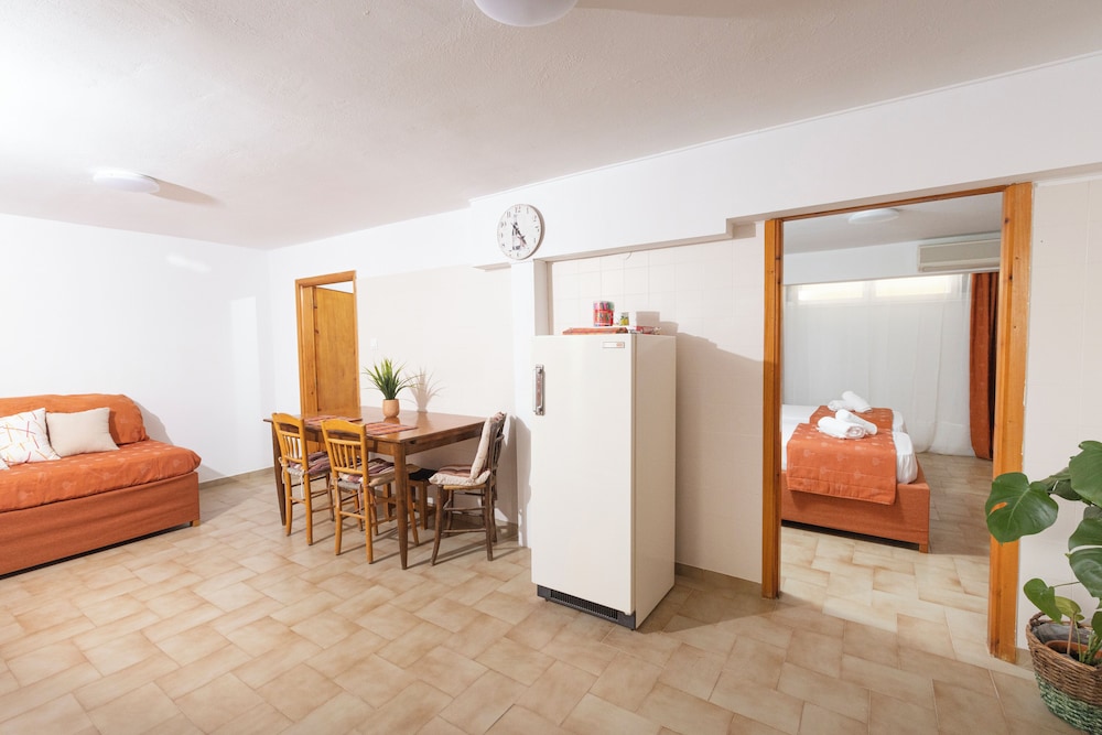 Family Apartment, Kitchen, Courtyard View